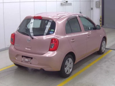 Nissan March