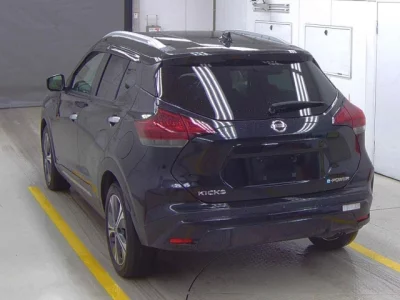 Nissan KICKS