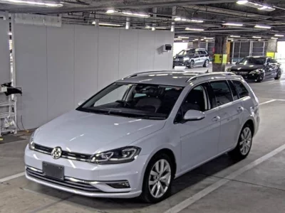 Volkswagen GOLF VARIANT  с аукциона в Японии