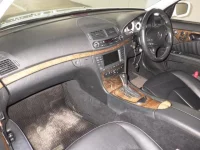Mercedes-Benz E CLASS лот № 810 оценка 3.5  с аукциона в Японии 2