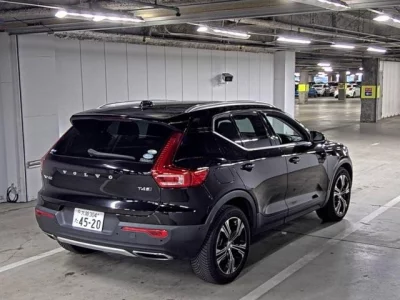 Volvo XC40  с аукциона в Японии