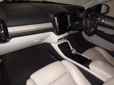 Volvo XC40  с аукциона в Японии