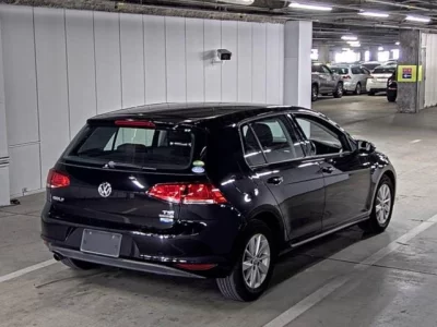 Volkswagen Golf  с аукциона в Японии