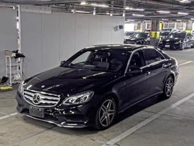 Mercedes-Benz E CLASS  с аукциона в Японии