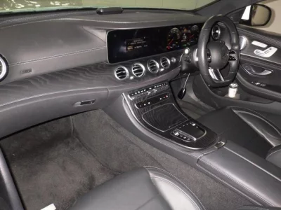 Mercedes-Benz E CLASS  с аукциона в Японии