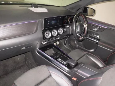 Mercedes-Benz GLA CLASS  с аукциона в Японии