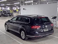 Volkswagen PASSAT VARIANT лот № 80 оценка 4.5  с аукциона в Японии 4