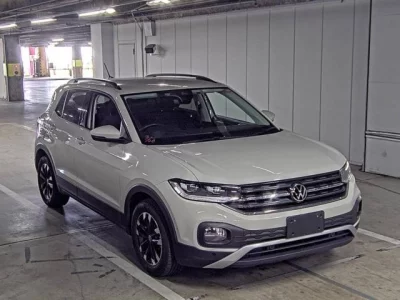 Volkswagen T-CROSS  с аукциона в Японии