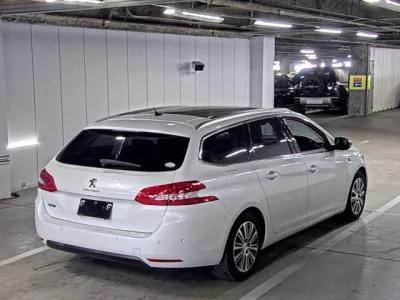 Peugeot 308  с аукциона в Японии