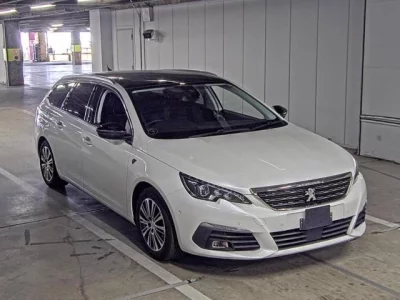 Peugeot 308  с аукциона в Японии