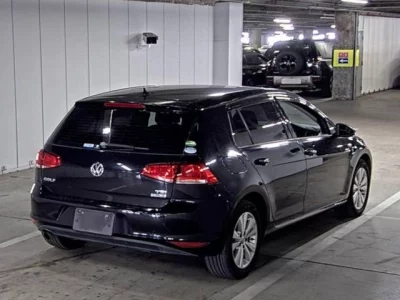 Volkswagen Golf  с аукциона в Японии