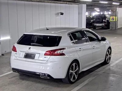 Peugeot 308  с аукциона в Японии