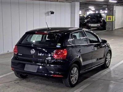 Volkswagen Polo  с аукциона в Японии