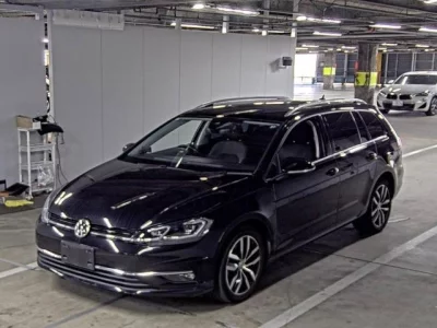 Volkswagen GOLF VARIANT  с аукциона в Японии