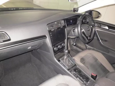 Volkswagen GOLF VARIANT  с аукциона в Японии