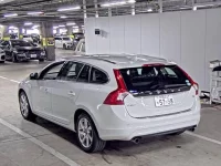 Volvo V60 лот № 178 оценка 4.5  с аукциона в Японии 4