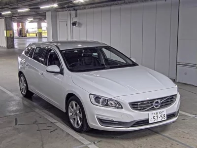 Volvo V60  с аукциона в Японии