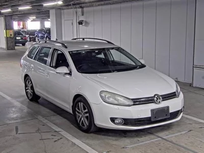 Volkswagen GOLF VARIANT  с аукциона в Японии