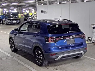 Volkswagen T-CROSS  с аукциона в Японии