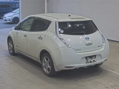Nissan LEAF  с аукциона в Японии
