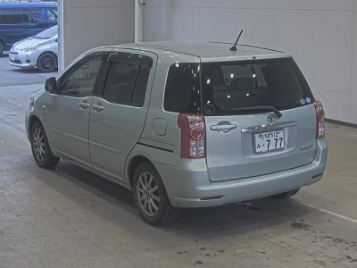 Toyota Raum