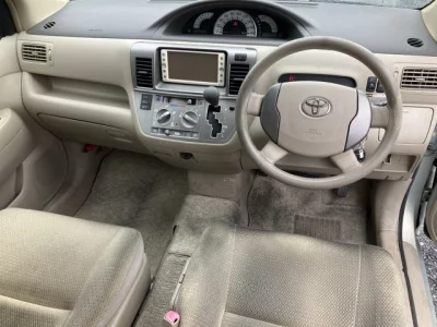 Toyota Raum
