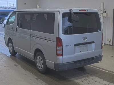 Toyota HiAce Van