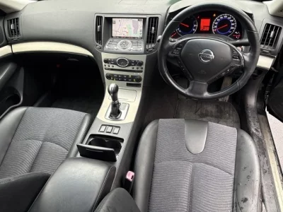 Nissan SKYLINE  с аукциона в Японии