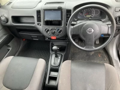 Nissan AD