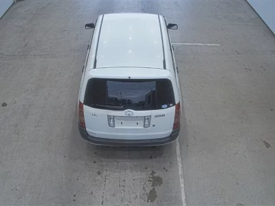 Toyota SUCCEED  с аукциона в Японии