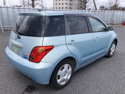 Toyota IST  с аукциона в Японии