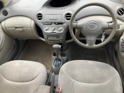 Toyota PLATZ  с аукциона в Японии