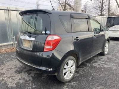 Toyota RACTIS  с аукциона в Японии