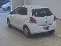 Toyota VITZ лот № 38 оценка 3.5  с аукциона в Японии 1