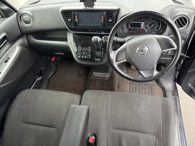 Nissan DAYZ ROOX  с аукциона в Японии