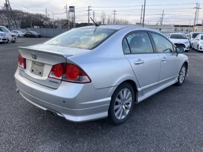 Honda CIVIC HYBRID  с аукциона в Японии