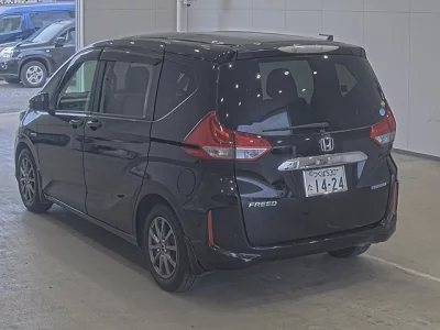 Honda FREED  с аукциона в Японии