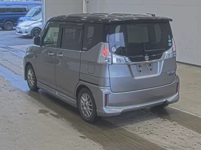 Suzuki Solio