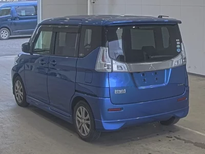 Mitsubishi Delica D:2