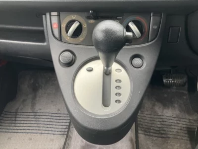 Subaru R2  с аукциона в Японии