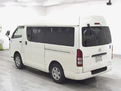 Toyota HiAce Van
