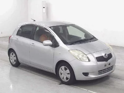 Toyota VITZ  с аукциона в Японии