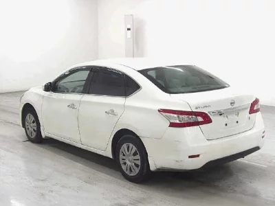 Nissan SYLPHY  с аукциона в Японии