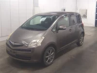 Toyota RACTIS лот № 1111 оценка 3.5  с аукциона в Японии 3