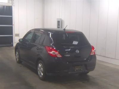 Nissan TIIDA