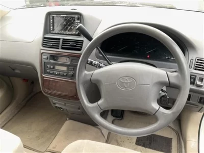 Toyota Ipsum