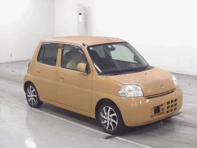 Daihatsu Esse