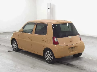 Daihatsu Esse