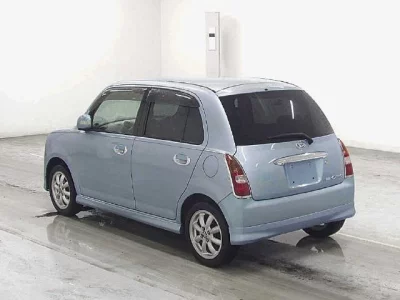 Daihatsu MIRA