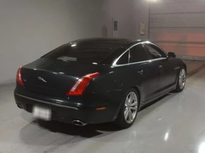 Jaguar XJ SERIES  с аукциона в Японии